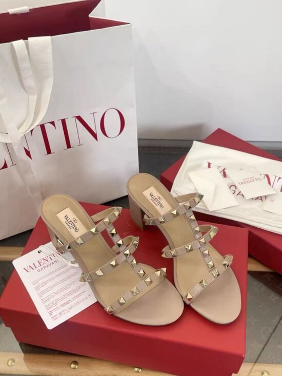 Valentinoㅤ Shoes - Valentino Garavani Rockstud Leather Slip-On Heel Sandals